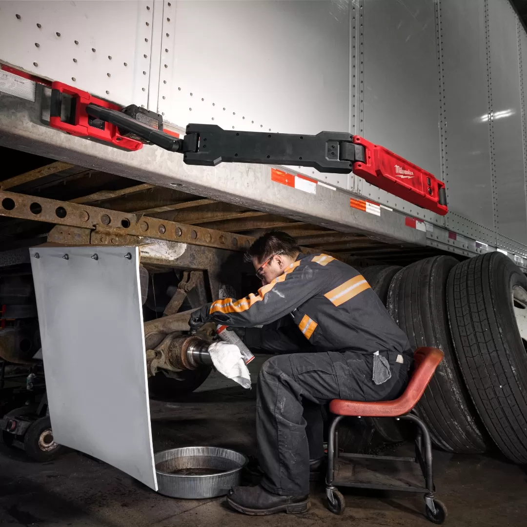 Đèn Rọi Tay Đòn Từ Tính Milwaukee M18 ABL-0