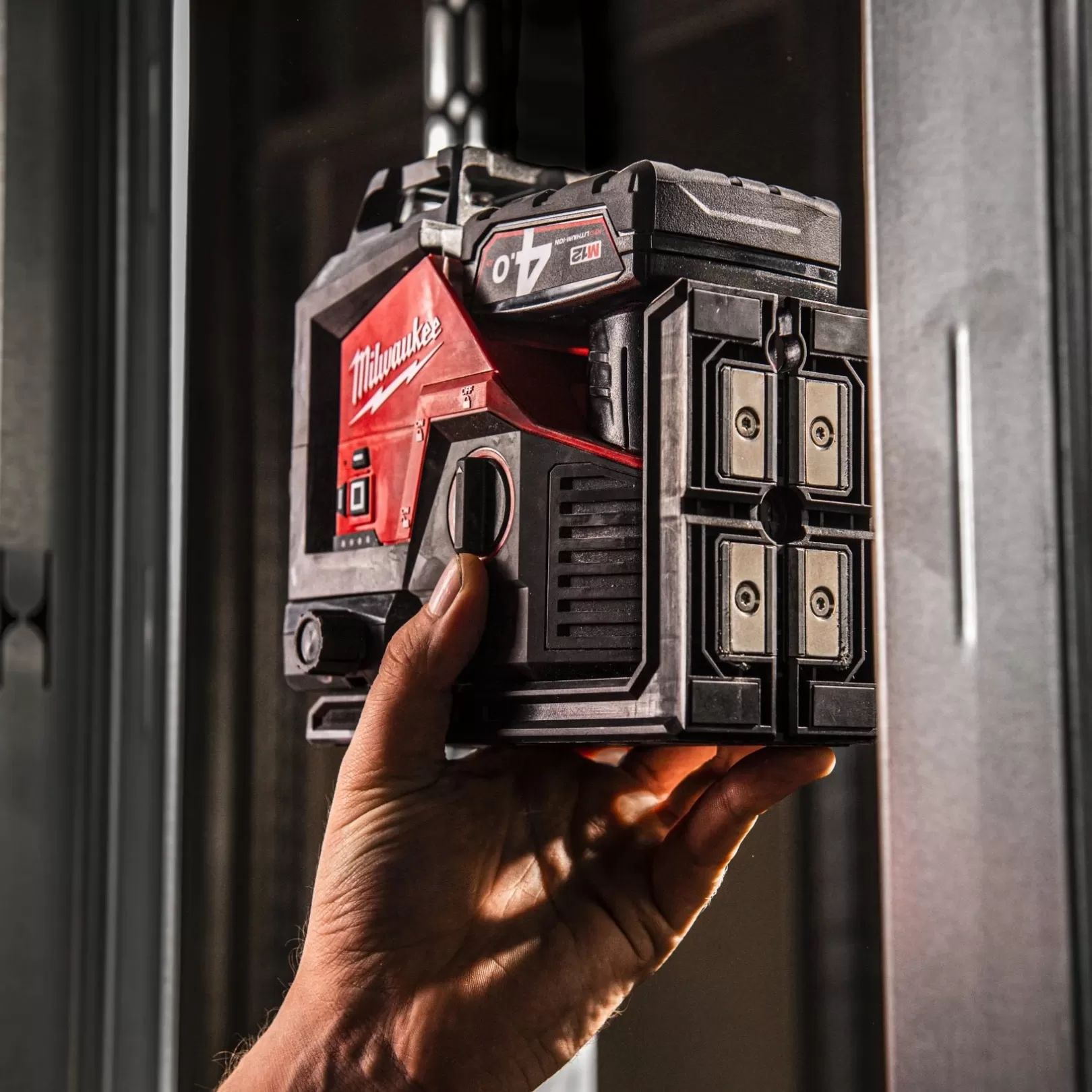 Máy Cân Mực Laser Milwaukee M12 3PL-0