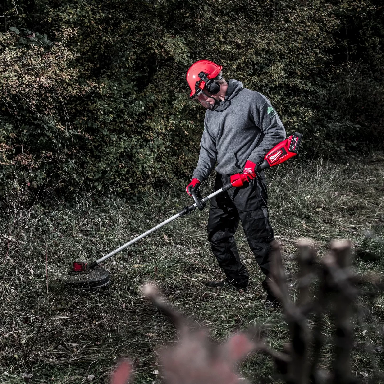 Máy Cắt Cỏ Milwaukee M18 BLLT-0