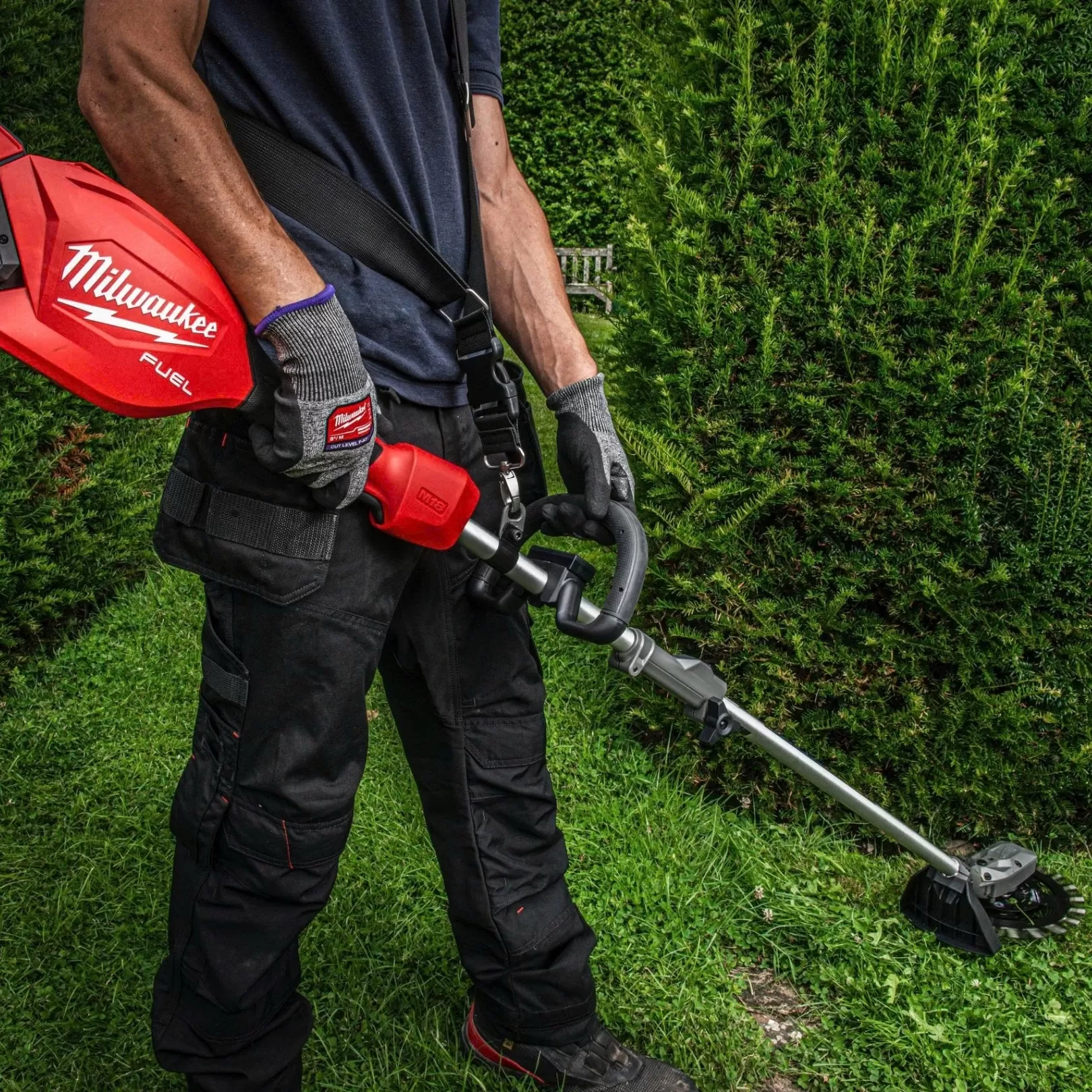 Máy Cắt Cỏ Milwaukee M18 FOPH-0