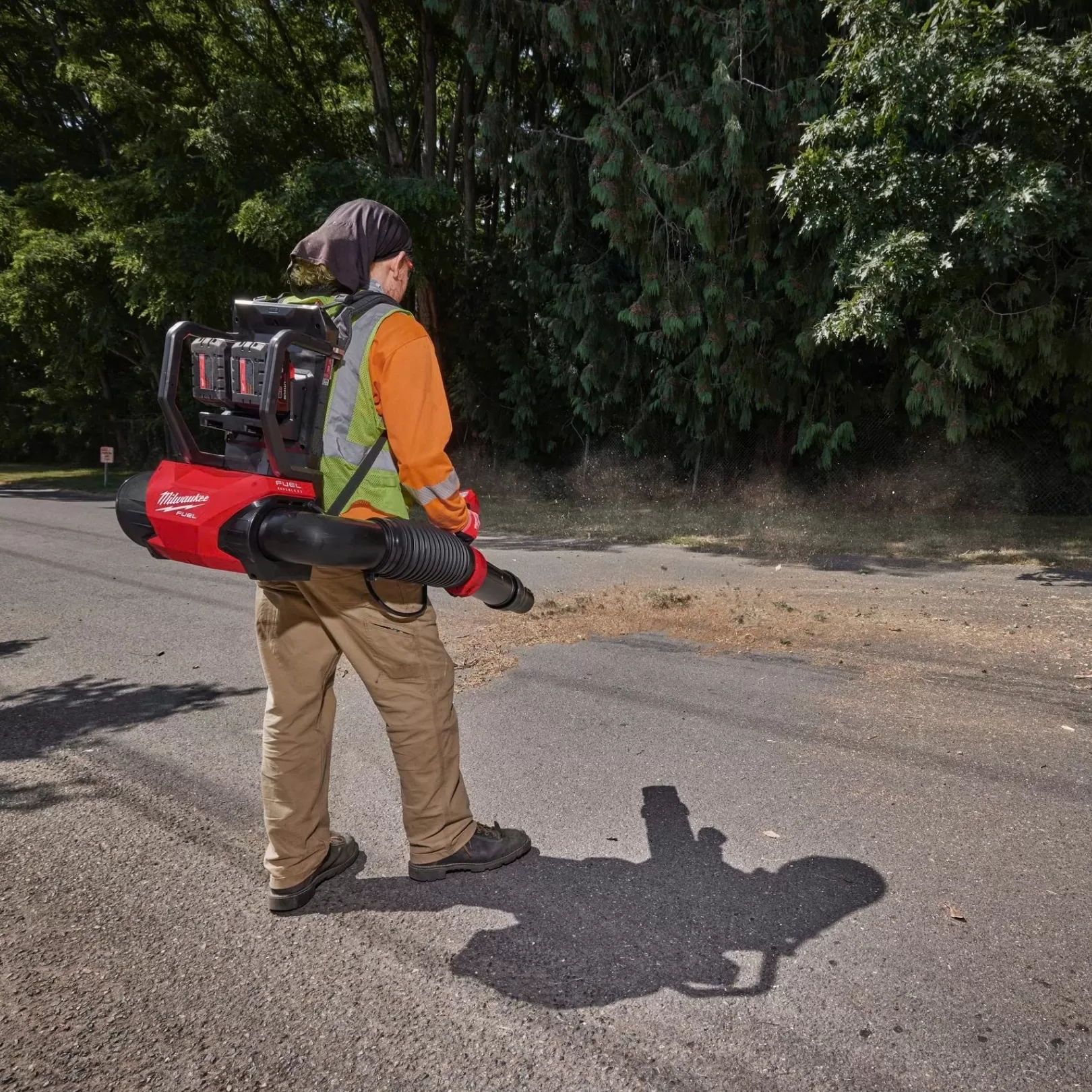 Máy Thổi Bụi Milwaukee M18 F2BPB