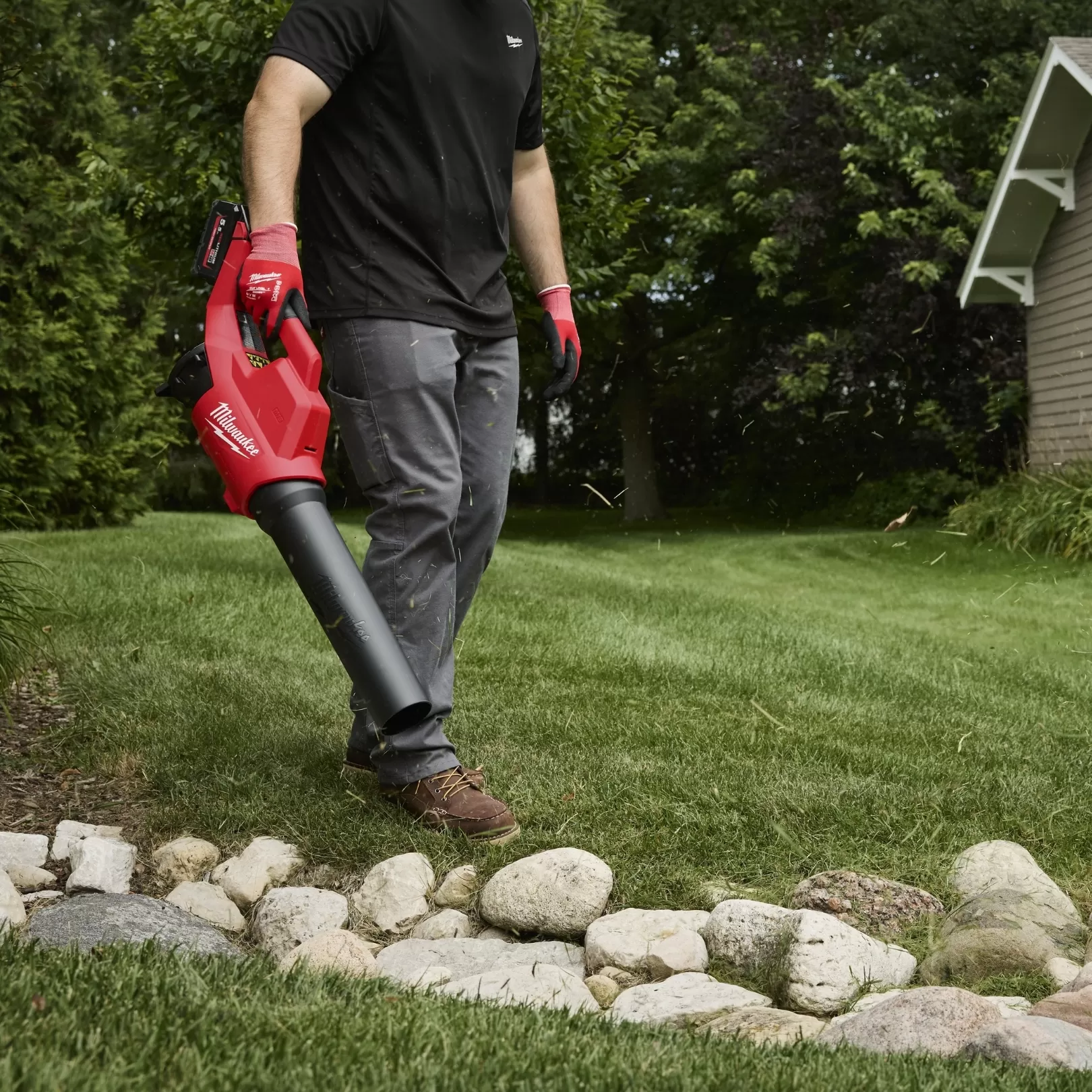 Máy Thổi Milwaukee M18 BLBO