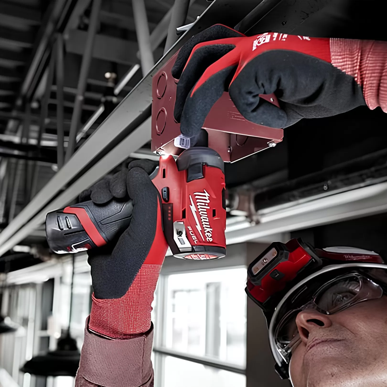 Máy Vặn Vít Thủy Lực M12 FQID