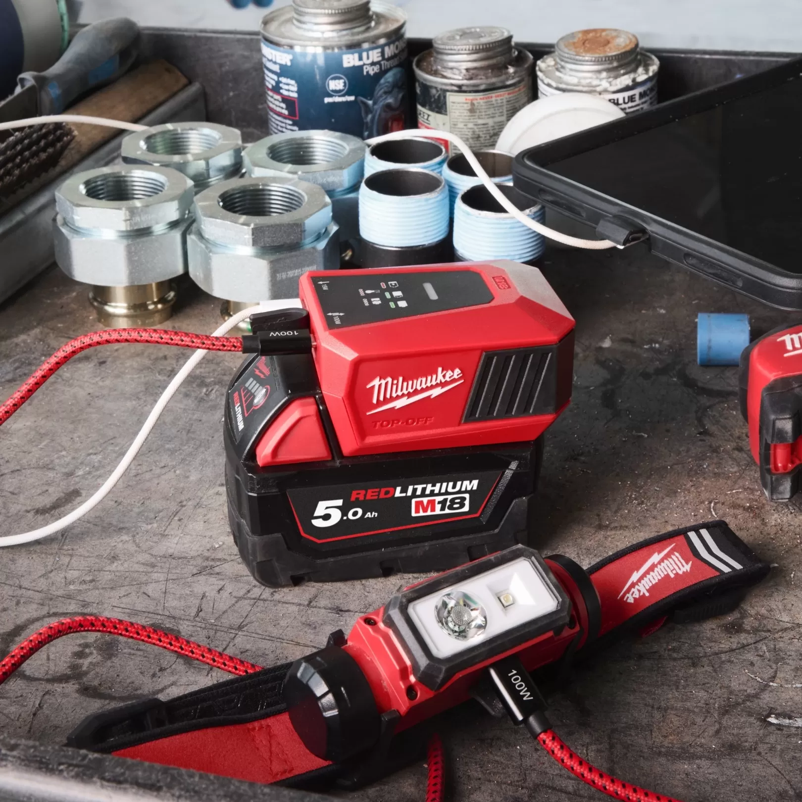 Bộ Sạc Di Động Nhỏ Gọn Milwaukee M18 TC