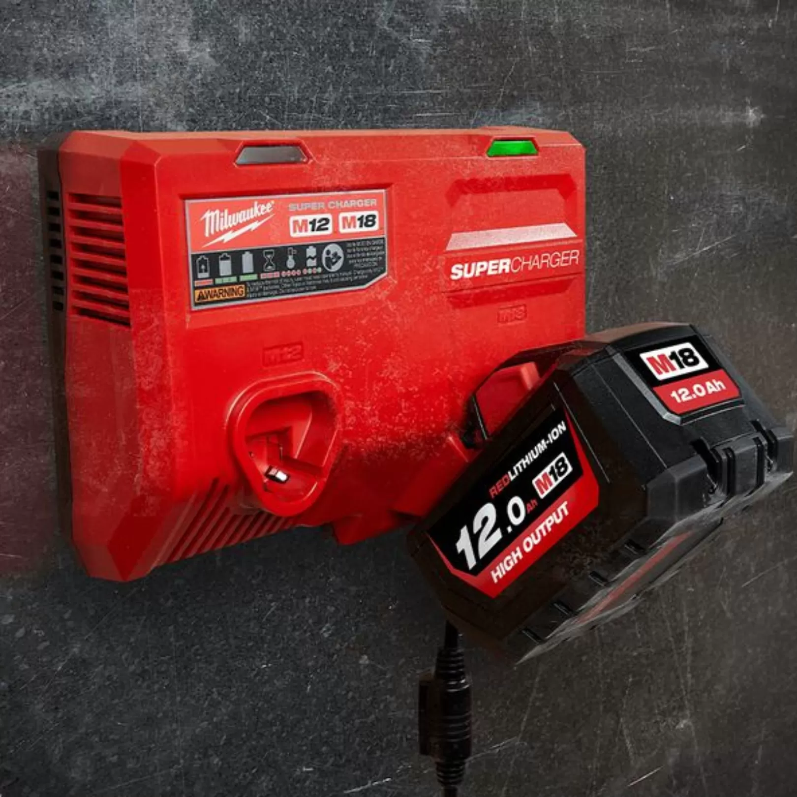 Sạc Nhanh Milwaukee M12-18SC