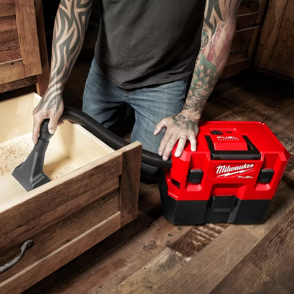 Máy Hút Bụi Khô Ướt Milwaukee M12 FVCL-0