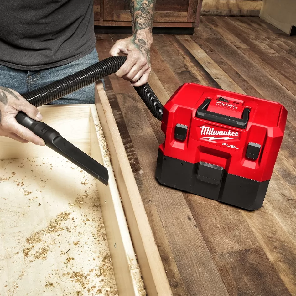 Máy Hút Bụi Khô Ướt Milwaukee M12 FVCL-0
