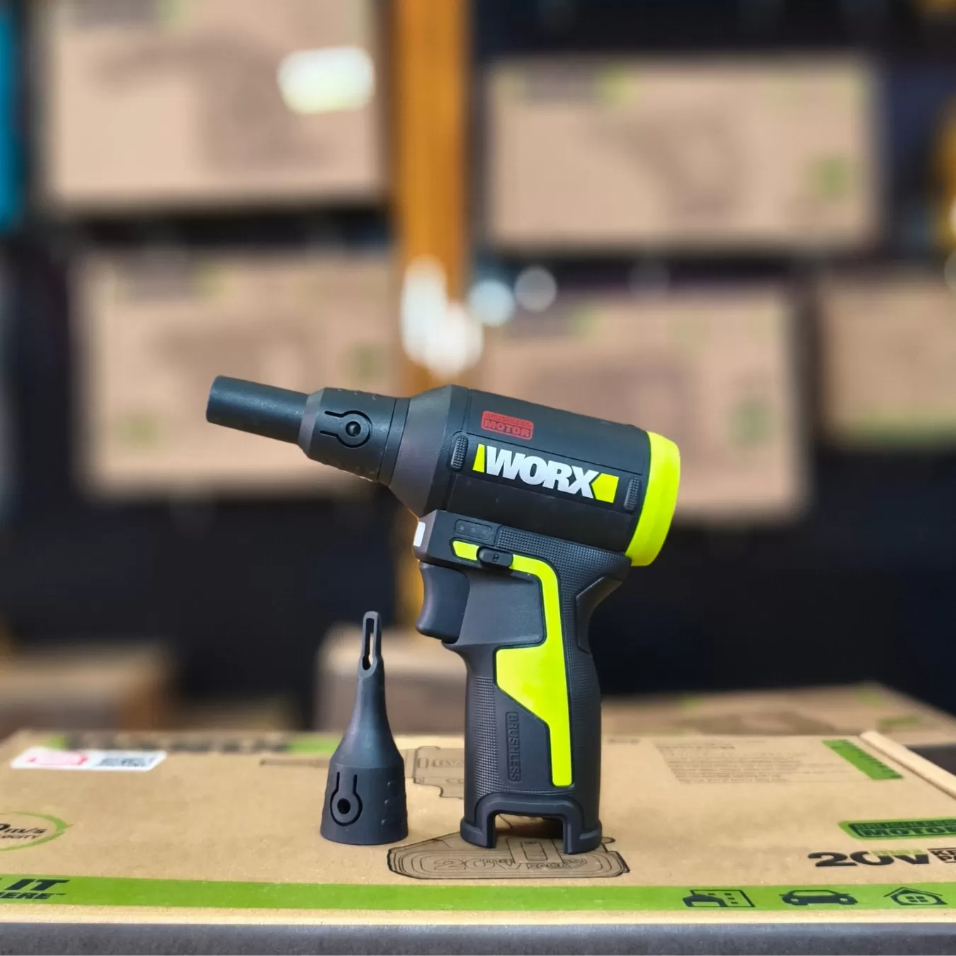 Máy Thôi Bụi Pin Worx WU094.9 (Thân Máy)