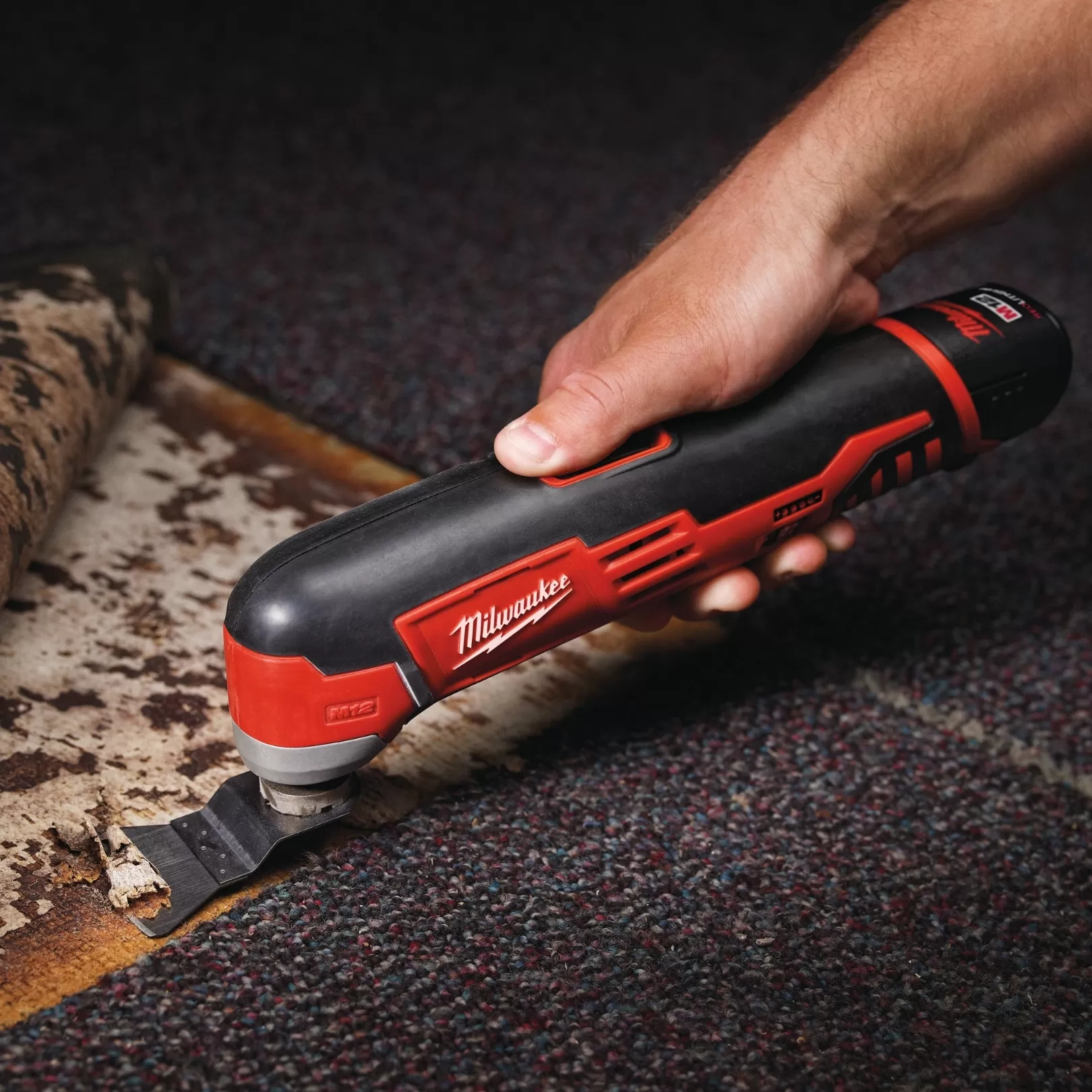 Máy Cắt Đa Năng Milwaukee M12 MT