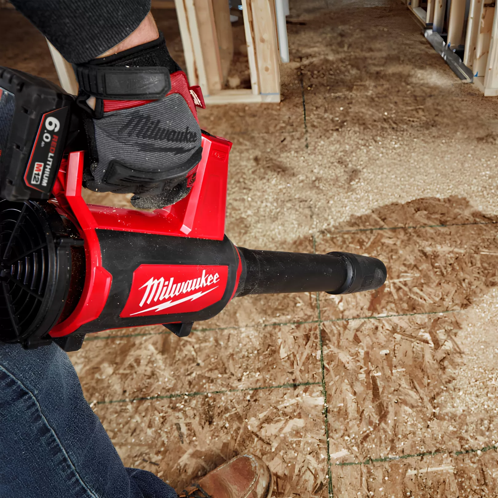 Máy thổi Milwaukee M12 BBL-0