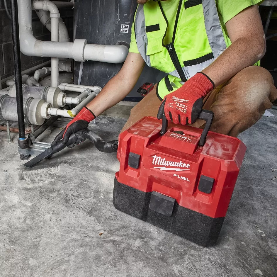 Máy Hút Bụi Khô Ướt Milwaukee M12 FVCL-0